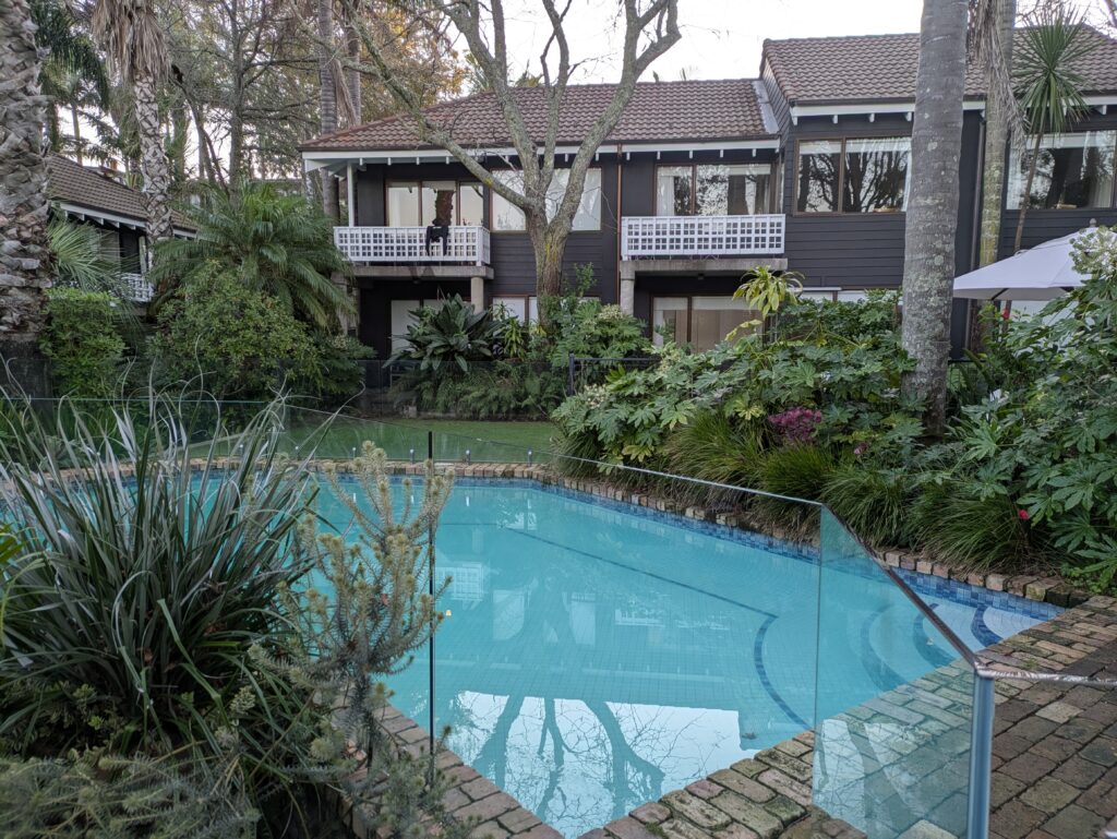 sauna_pool